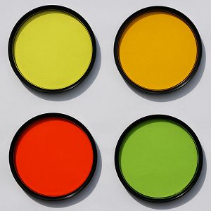 Schwarz-weiß-Filter: gelb, kräftig gelb, orange, grün